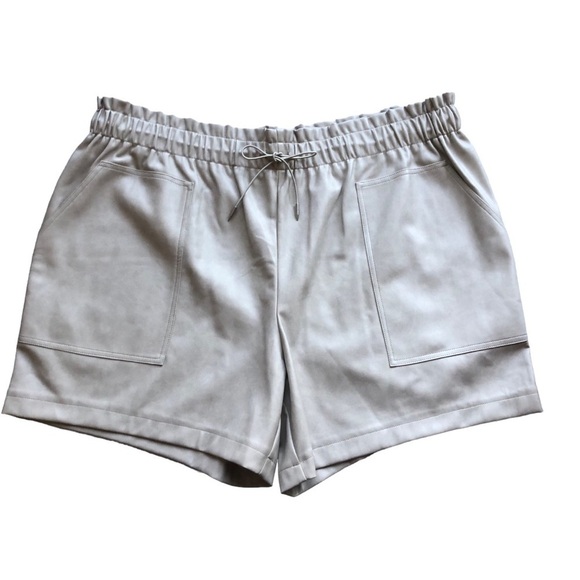 Avec Les Filles Faux Leather Paper Bag Shorts Size 2X NWT - Picture 11 of 13